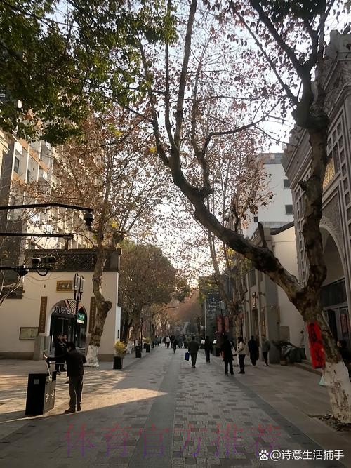 世体:雷尼尔的未来仍未确定 他今夏备战状态不错 世体:雷尼尔的未来仍未确定 他今夏备战状态不错